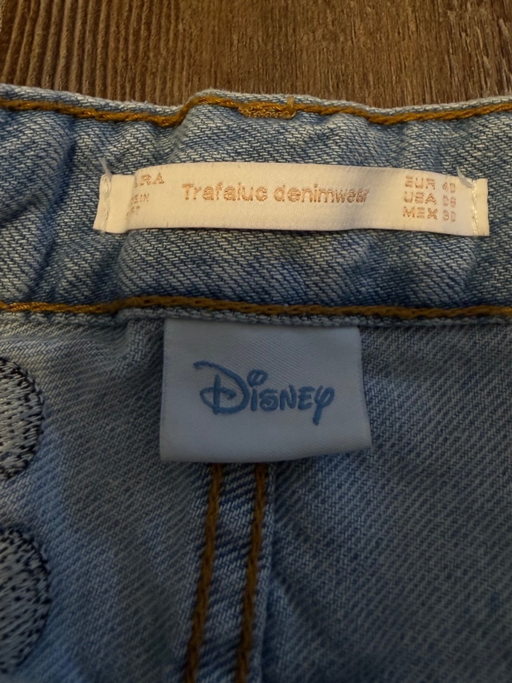 ZARA RARE Disney Mickey Denim Shorts | SIZE:40/US8 - Picture 6 of 7
